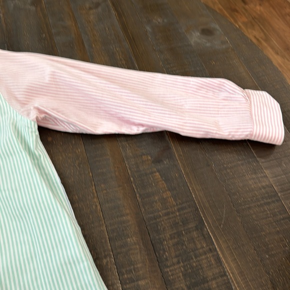 Vineyard vines boys 16-18 large whale shirt button down - Picture 4 of 8